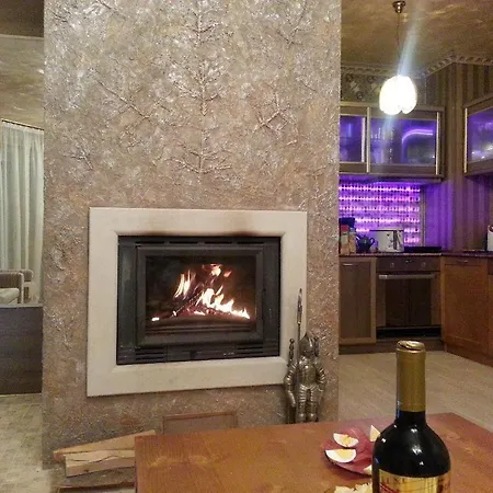 Harriet Hill Designer Bansko