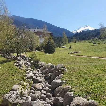 Harriet Hill Designer Lägenhet Bansko