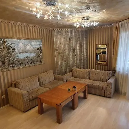 Daire Harriet Hill Designer Bansko