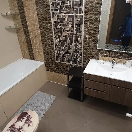 Harriet Hill Designer Банско